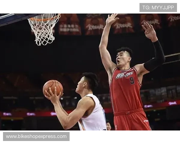 突尼斯希望队迎战国际劲敌，展现球队历史时刻的竞争力增强