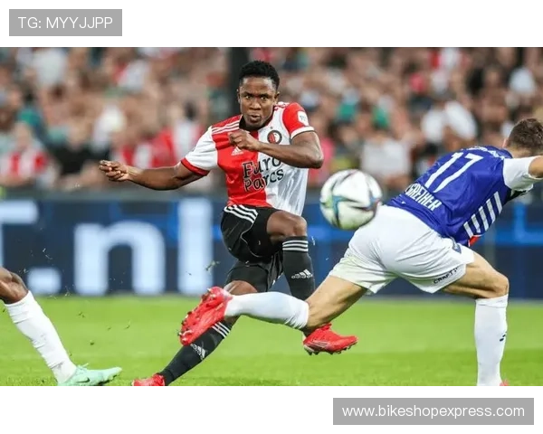 兰斯球队近期表现稳健，防守端持续提升值得关注