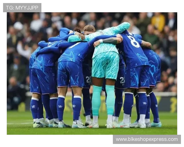 切尔西中场缺少关键连接点，组织推进受阻影响进攻流畅性